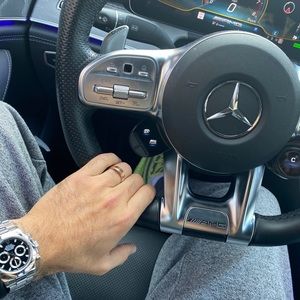 Meet your Posher, Baris